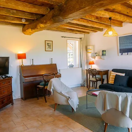 De Caractere - La Grangette Nyaraló Saint-Julien-le-Faucon